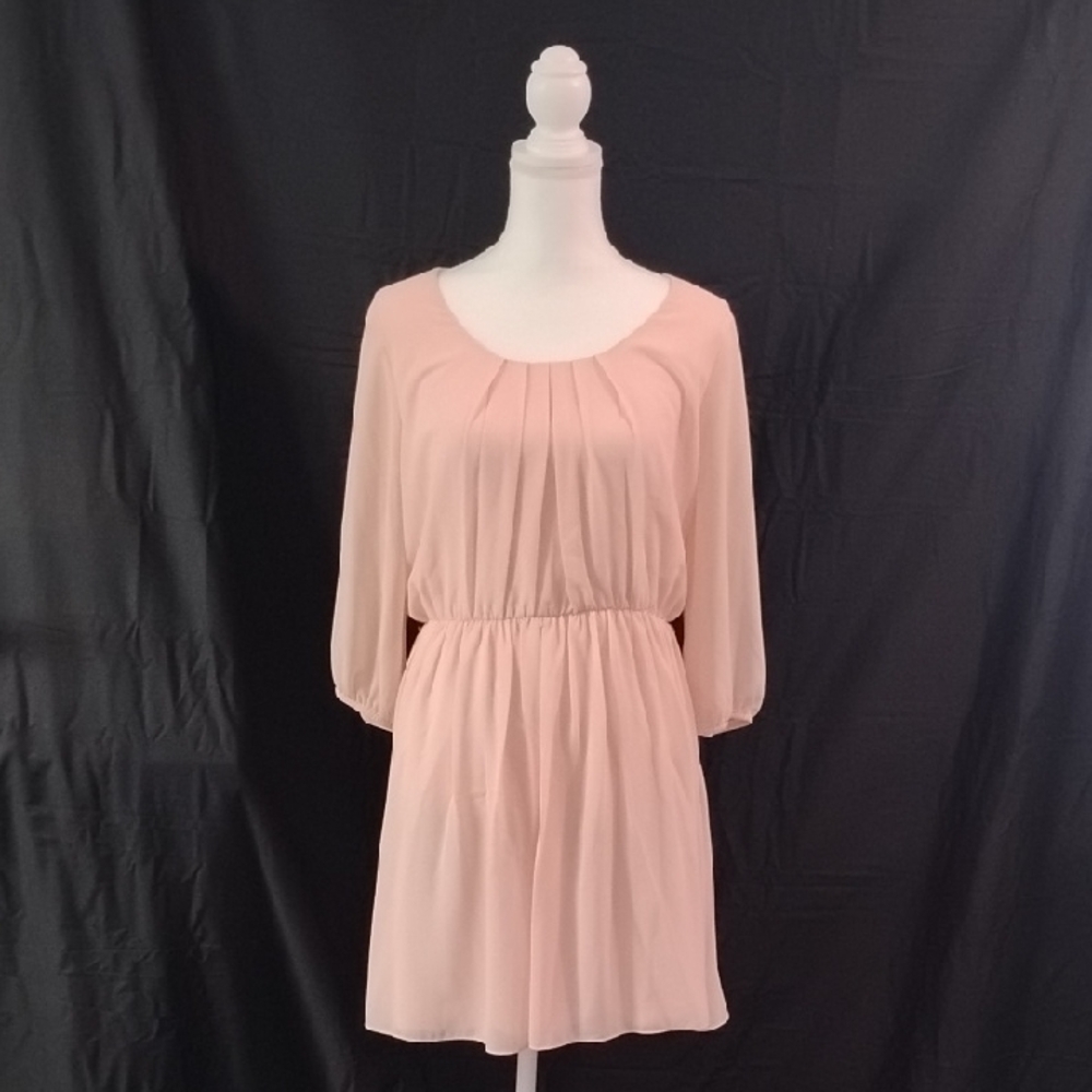 Elegant Pink Women's Dress